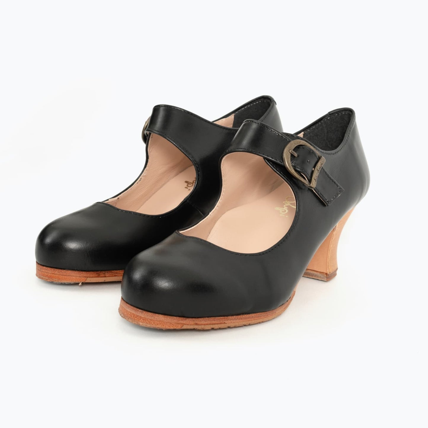 Professional Flamenco Dance Shoes "La Lupi" classic in black leather and “carrete” heel.