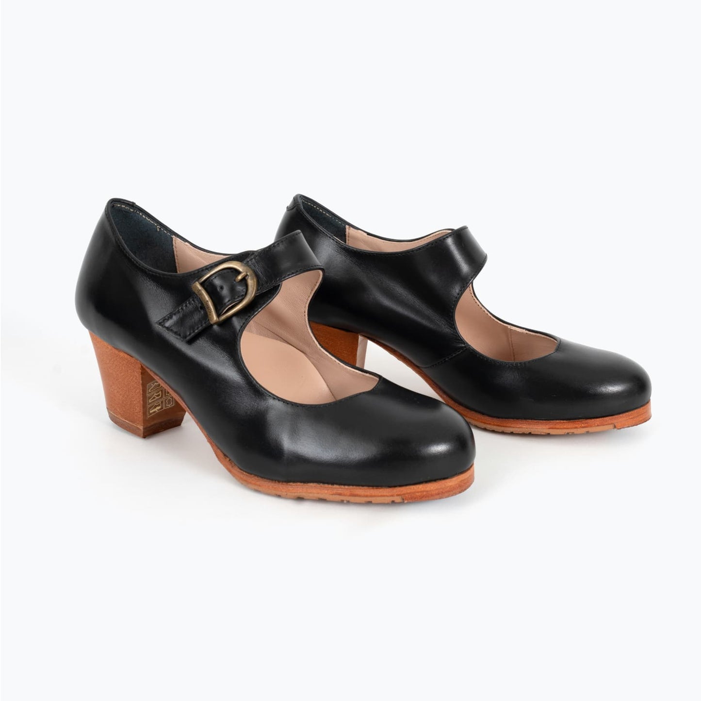 Professional Flamenco Dance Shoes "La Lupi" model  in black leather and “cuban” heel.