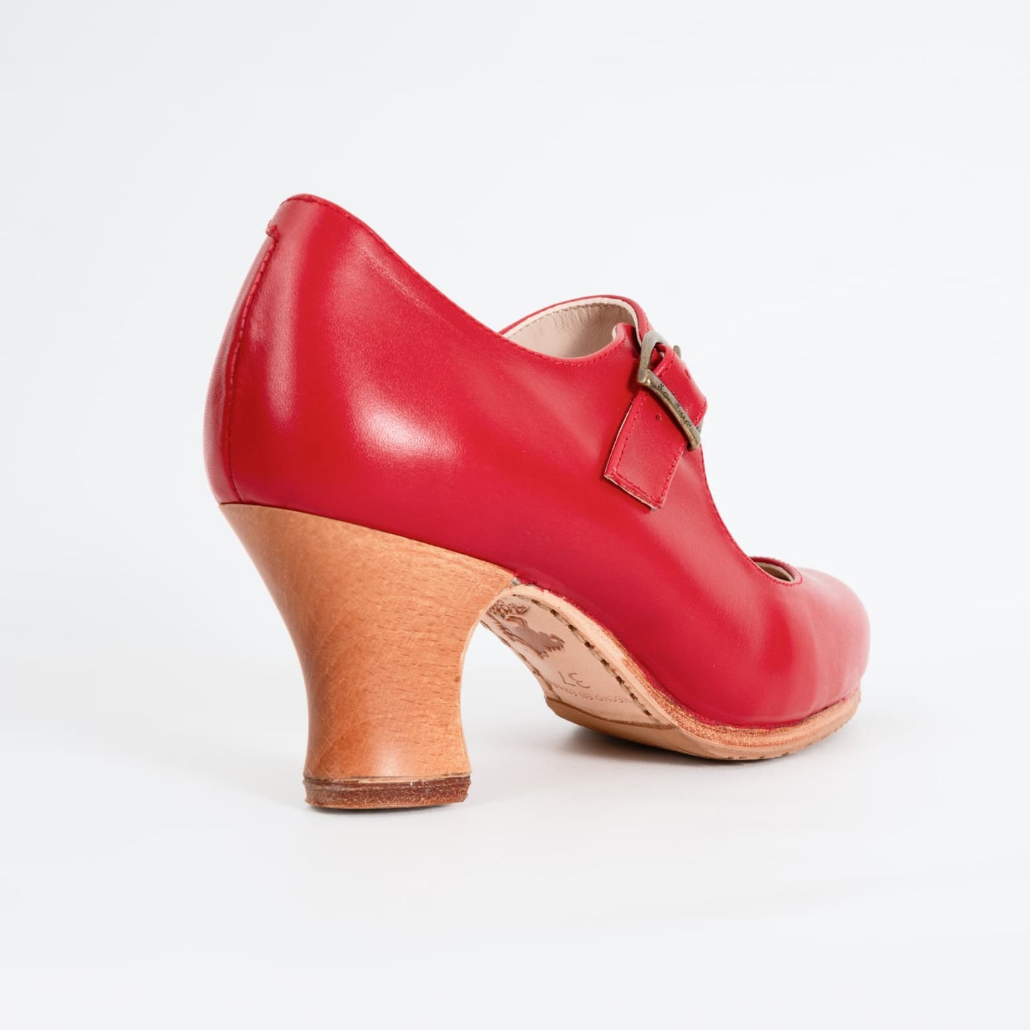 Professional Flamenco Dance Shoes "La Lupi" model  in Red leather and “carrete” heel.